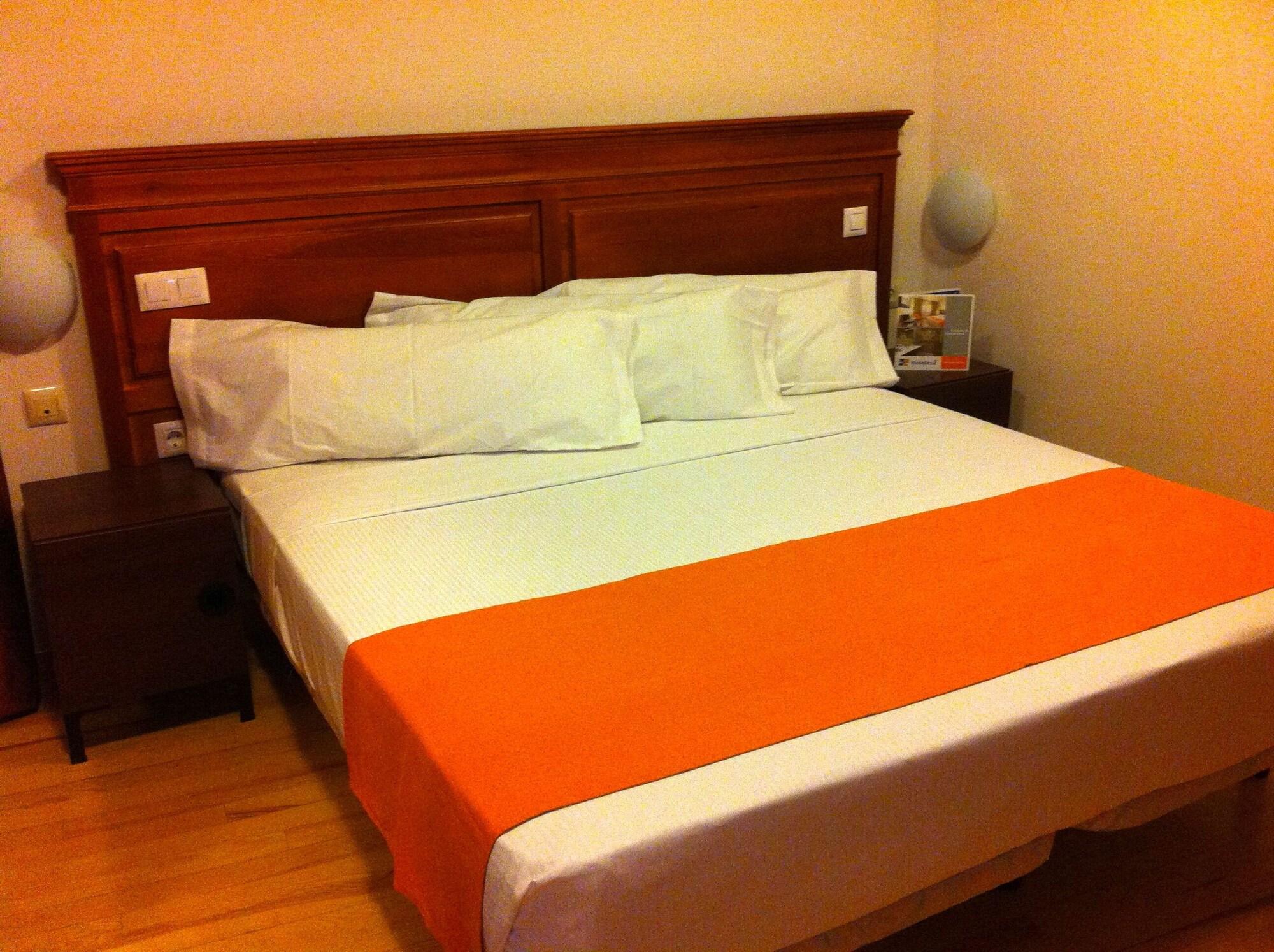 Kubik Hotel Касерес Экстерьер фото