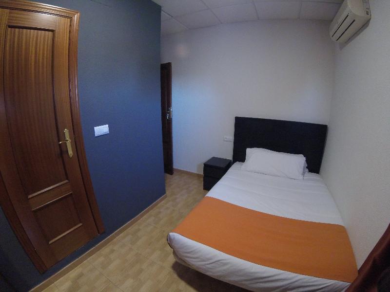 Kubik Hotel Касерес Экстерьер фото